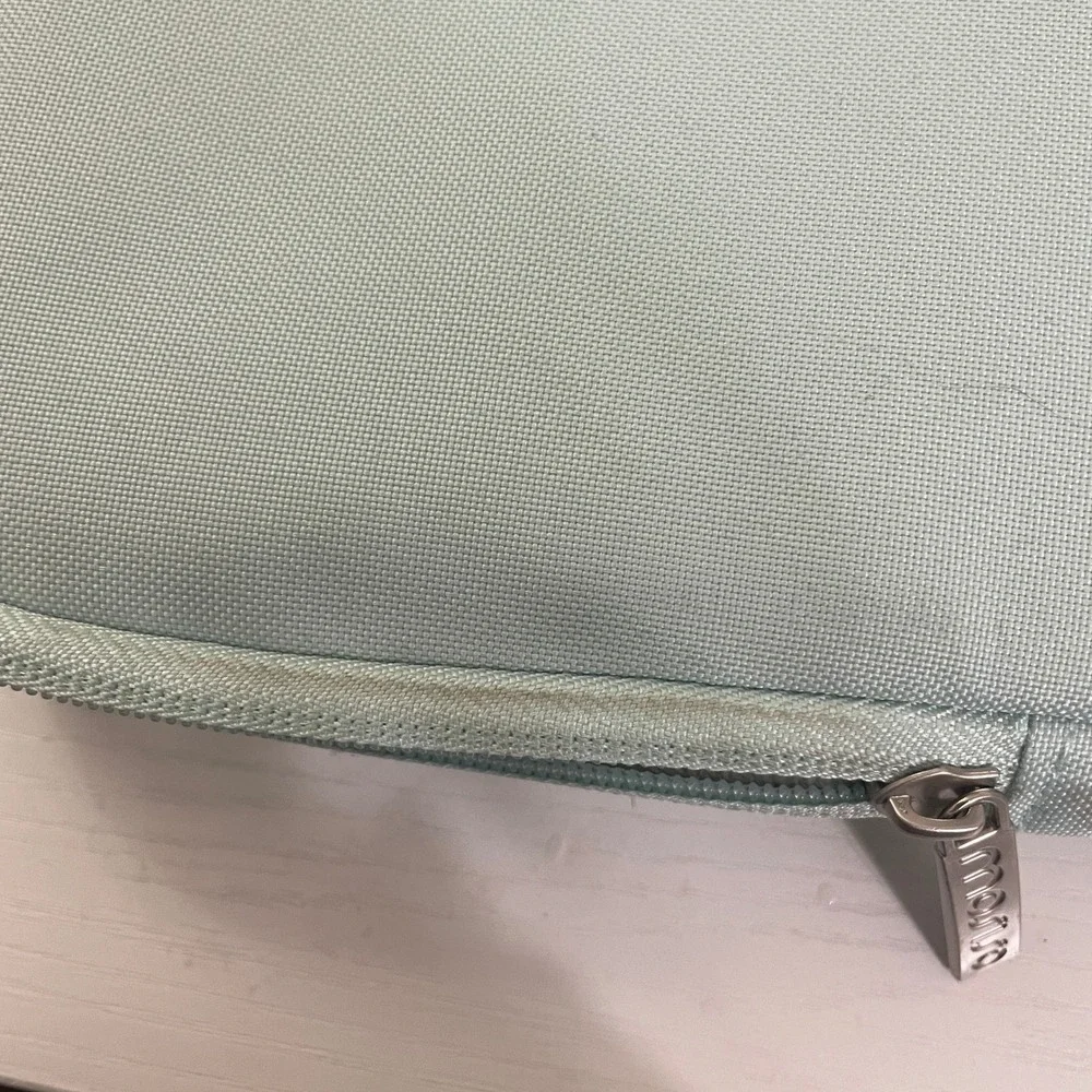 MOSISO Laptop Sleeve Bag Case Pouch Aqua Green‎ 13 Inch Computer Few Small Stain